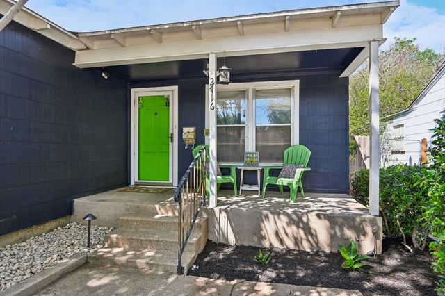 2716 Wayside Avenue, Fort Worth, TX 76110