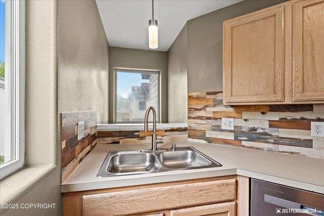 7616 Boundary Avenue, Anchorage, AK 99504