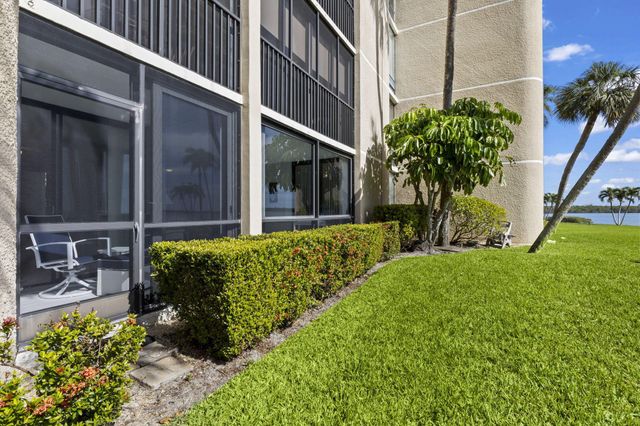 3472 NE Causeway Boulevard 104, Jensen Beach, FL 34957