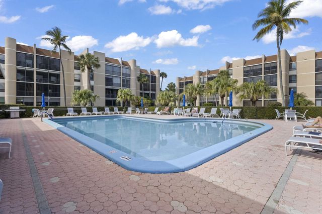 3472 NE Causeway Boulevard 104, Jensen Beach, FL 34957