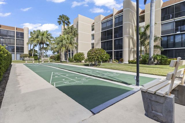 3472 NE Causeway Boulevard 104, Jensen Beach, FL 34957