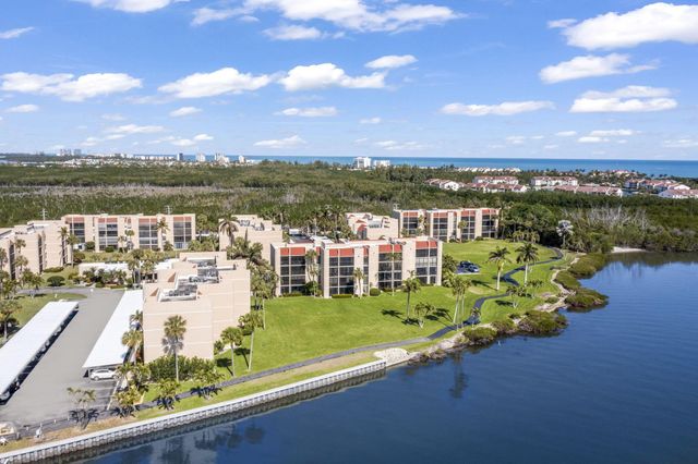 3472 NE Causeway Boulevard 104, Jensen Beach, FL 34957