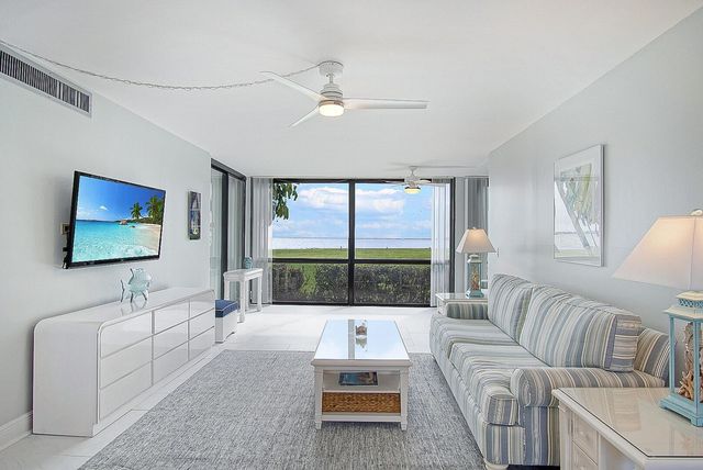 3472 NE Causeway Boulevard 104, Jensen Beach, FL 34957