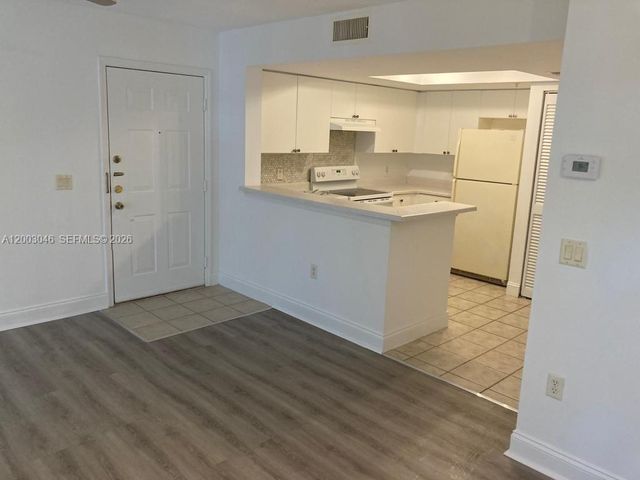 4195 N Haverhill Road 307, West Palm Beach, FL 33417