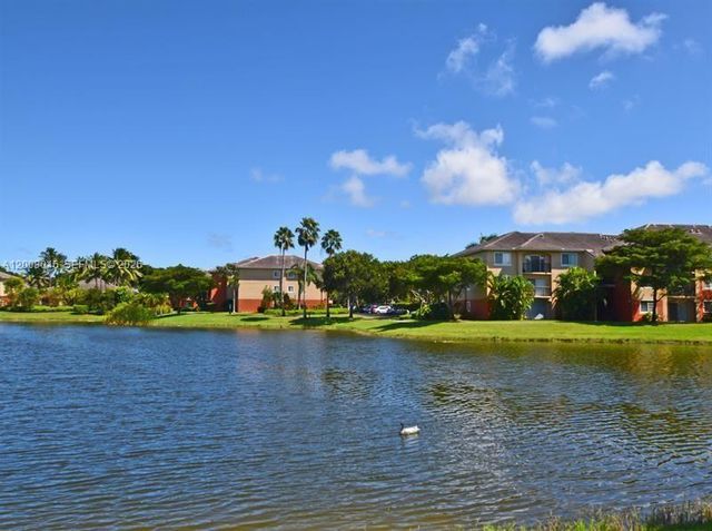 4195 N Haverhill Road 307, West Palm Beach, FL 33417