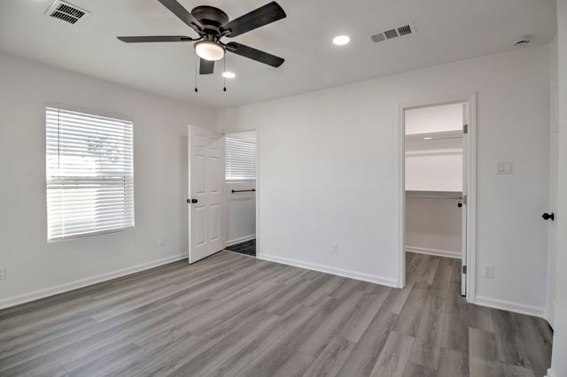 718 Arapaho Drive, Tioga, TX 76271