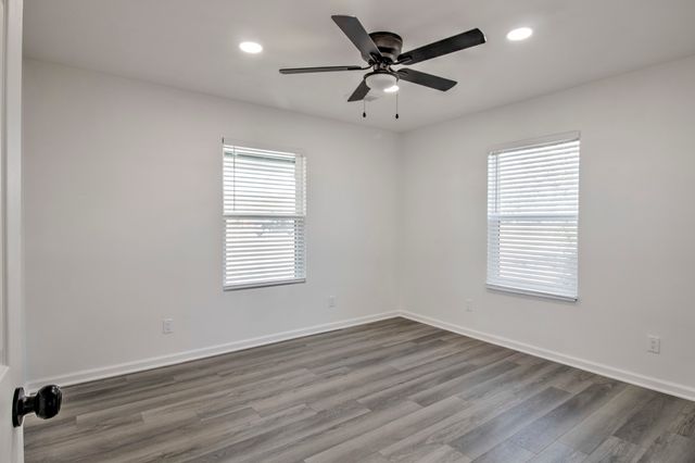 718 Arapaho Drive, Tioga, TX 76271