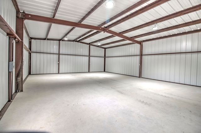 718 Arapaho Drive, Tioga, TX 76271