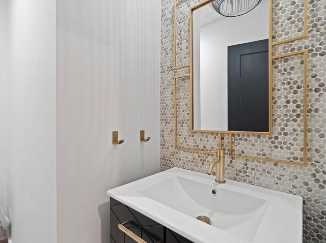 3936 Cedar Bayou Drive, Dallas, TX 75244