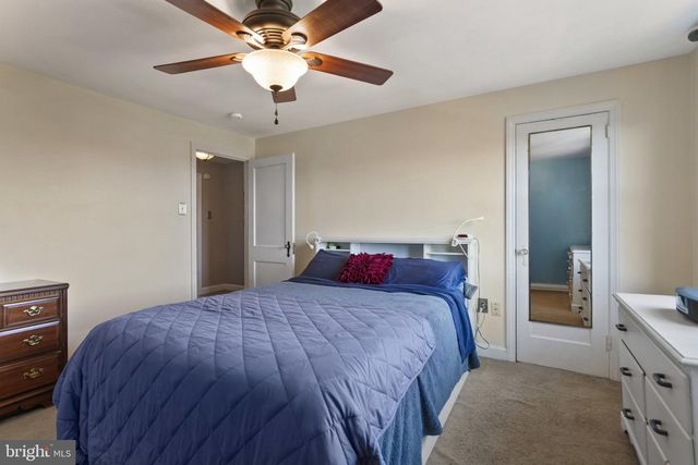2257 DERMOND AVE, Upper Darby, PA 19082
