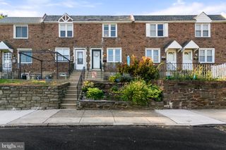 2257 DERMOND AVE, Upper Darby, PA 19082