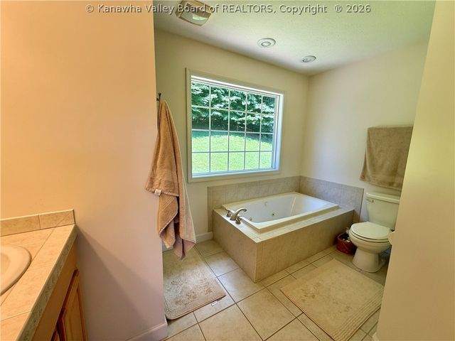 215 Seneca Valley Estates, Charleston, WV 25320