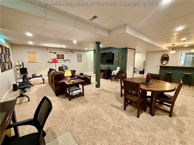 215 Seneca Valley Estates, Charleston, WV 25320