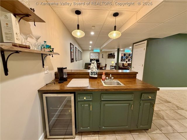 215 Seneca Valley Estates, Charleston, WV 25320