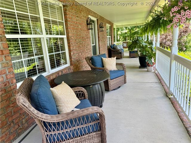 215 Seneca Valley Estates, Charleston, WV 25320