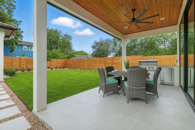 2007 Pasadena DR, Austin, TX 78757