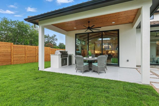 2007 Pasadena DR, Austin, TX 78757