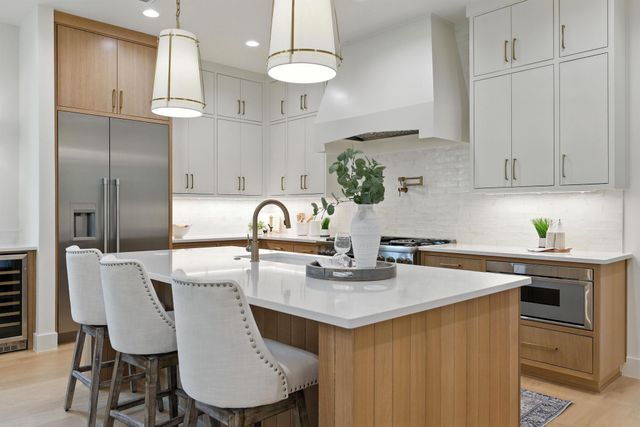 2007 Pasadena DR, Austin, TX 78757
