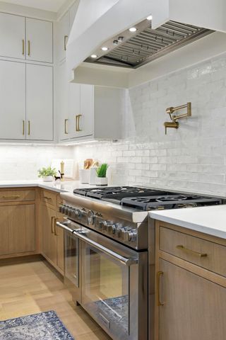 2007 Pasadena DR, Austin, TX 78757