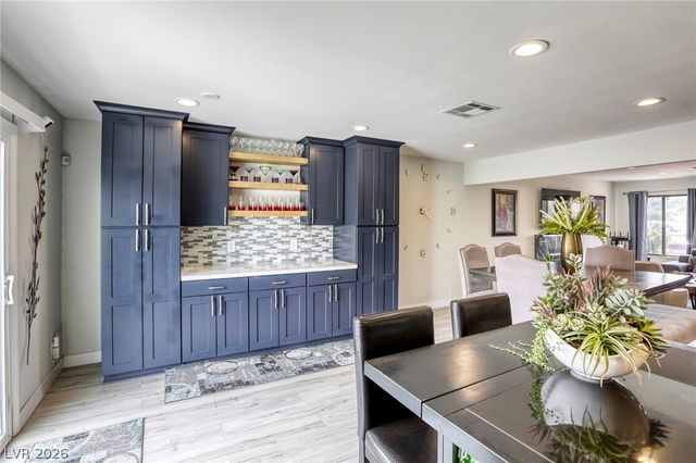 4562 Skyland Drive, Las Vegas, NV 89121