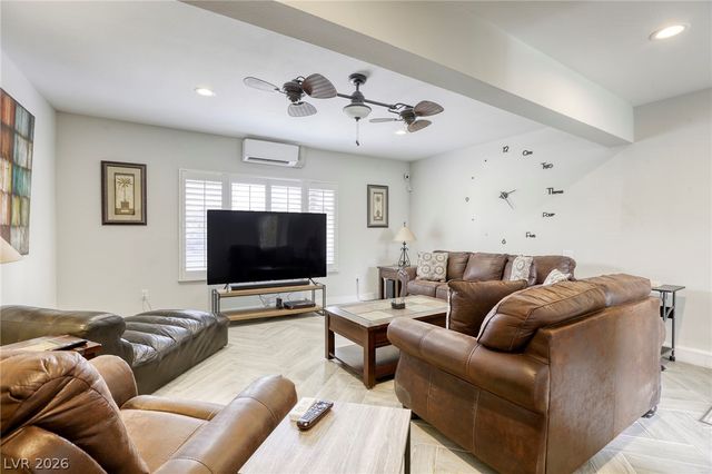 4562 Skyland Drive, Las Vegas, NV 89121