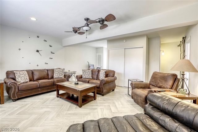 4562 Skyland Drive, Las Vegas, NV 89121