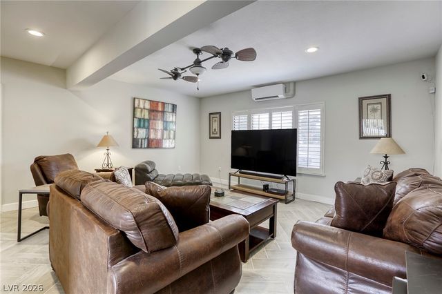 4562 Skyland Drive, Las Vegas, NV 89121