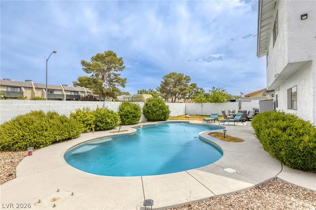 4562 Skyland Drive, Las Vegas, NV 89121