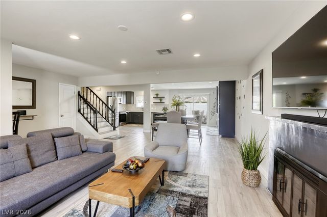 4562 Skyland Drive, Las Vegas, NV 89121