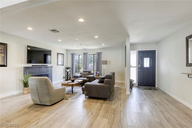 4562 Skyland Drive, Las Vegas, NV 89121