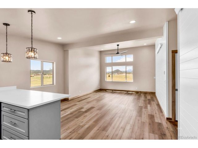 388 14th Trl, Cotopaxi, CO 81223