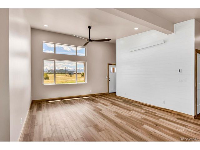 388 14th Trl, Cotopaxi, CO 81223