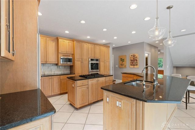 332 Skyland Drive, Beavercreek Twp, OH 45305