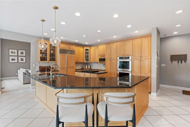 332 Skyland Drive, Beavercreek Twp, OH 45305