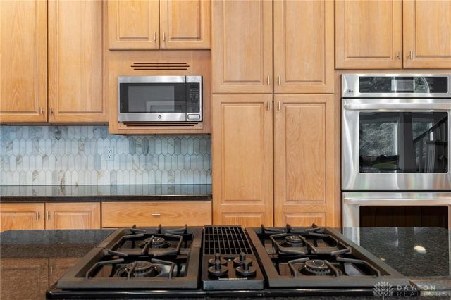 332 Skyland Drive, Beavercreek Twp, OH 45305