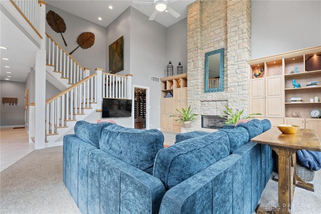 332 Skyland Drive, Beavercreek Twp, OH 45305