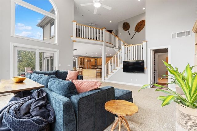 332 Skyland Drive, Beavercreek Twp, OH 45305