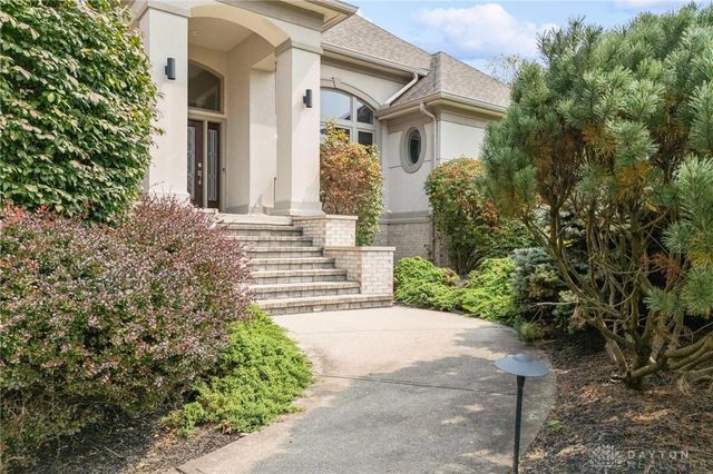 332 Skyland Drive, Beavercreek Twp, OH 45305