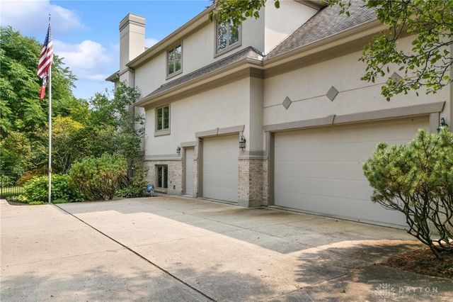 332 Skyland Drive, Beavercreek Twp, OH 45305