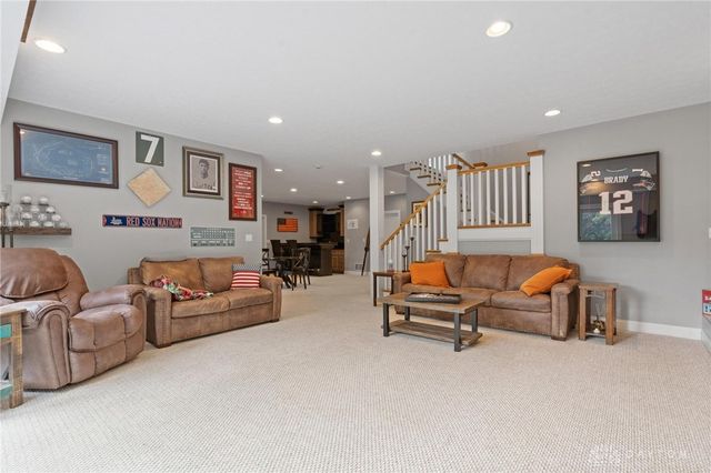 332 Skyland Drive, Beavercreek Twp, OH 45305