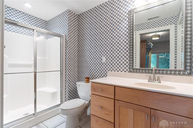 332 Skyland Drive, Beavercreek Twp, OH 45305