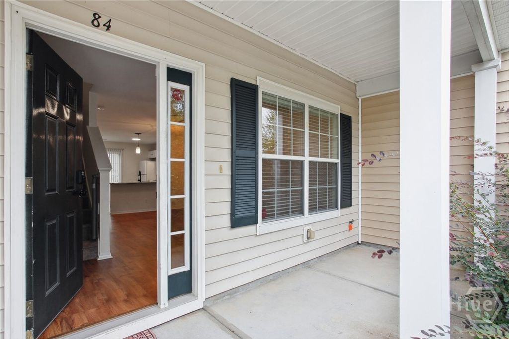 Image 2 of property listing at 84 Fairgreen Street, Savannah, GA 31407