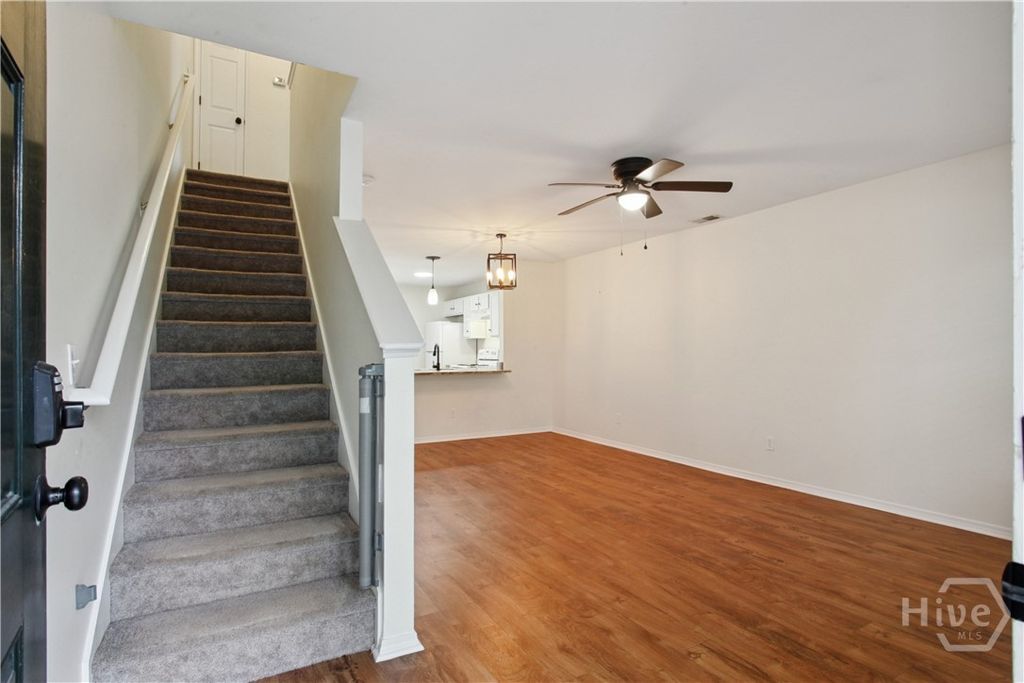 Image 3 of property listing at 84 Fairgreen Street, Savannah, GA 31407