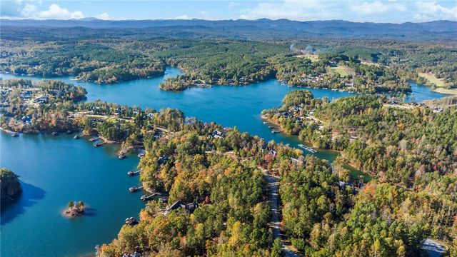 374 Peninsula Ridge, Sunset, SC 29685