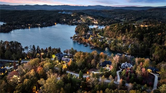 374 Peninsula Ridge, Sunset, SC 29685