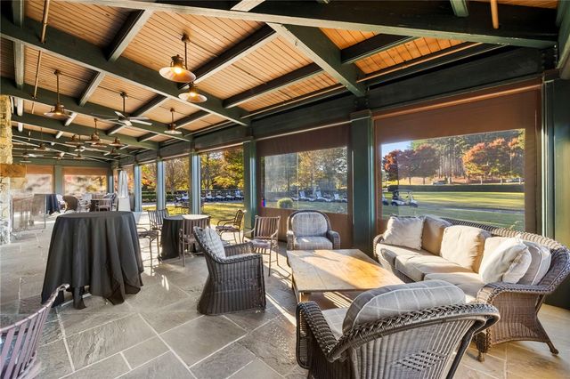 374 Peninsula Ridge, Sunset, SC 29685