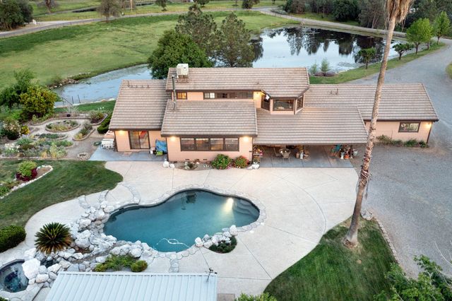 12832 Los Osos Street, Redding, CA 96003