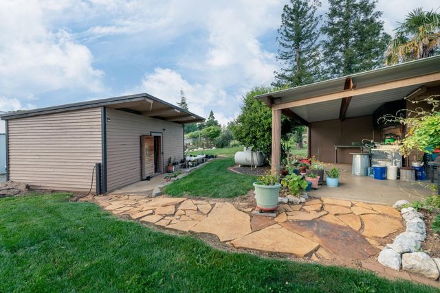 12832 Los Osos Street, Redding, CA 96003