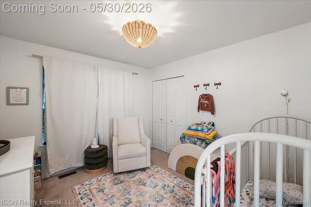 487 N Washington Avenue, Clawson, MI 48017