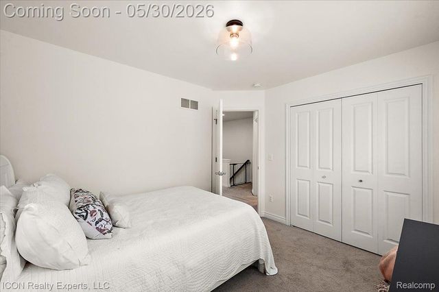 487 N Washington Avenue, Clawson, MI 48017